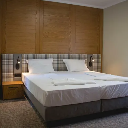 Cyril Hotel