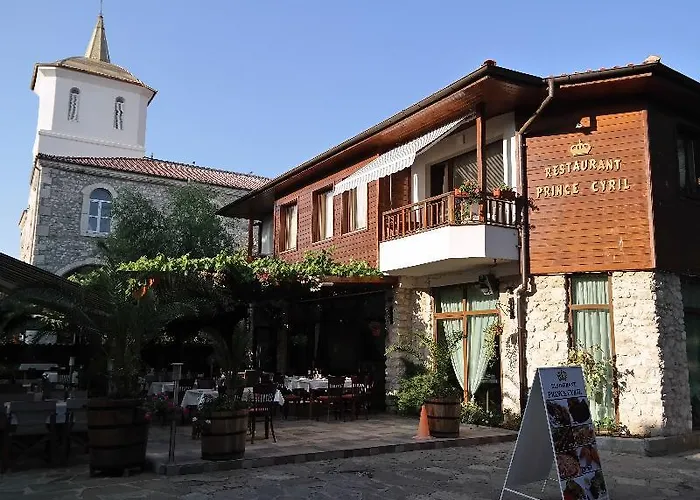 Хотел кирил 3*