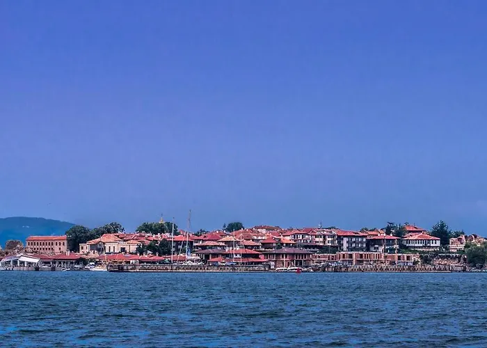 кирил Несебър