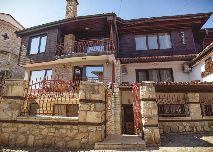 кирил Несебър